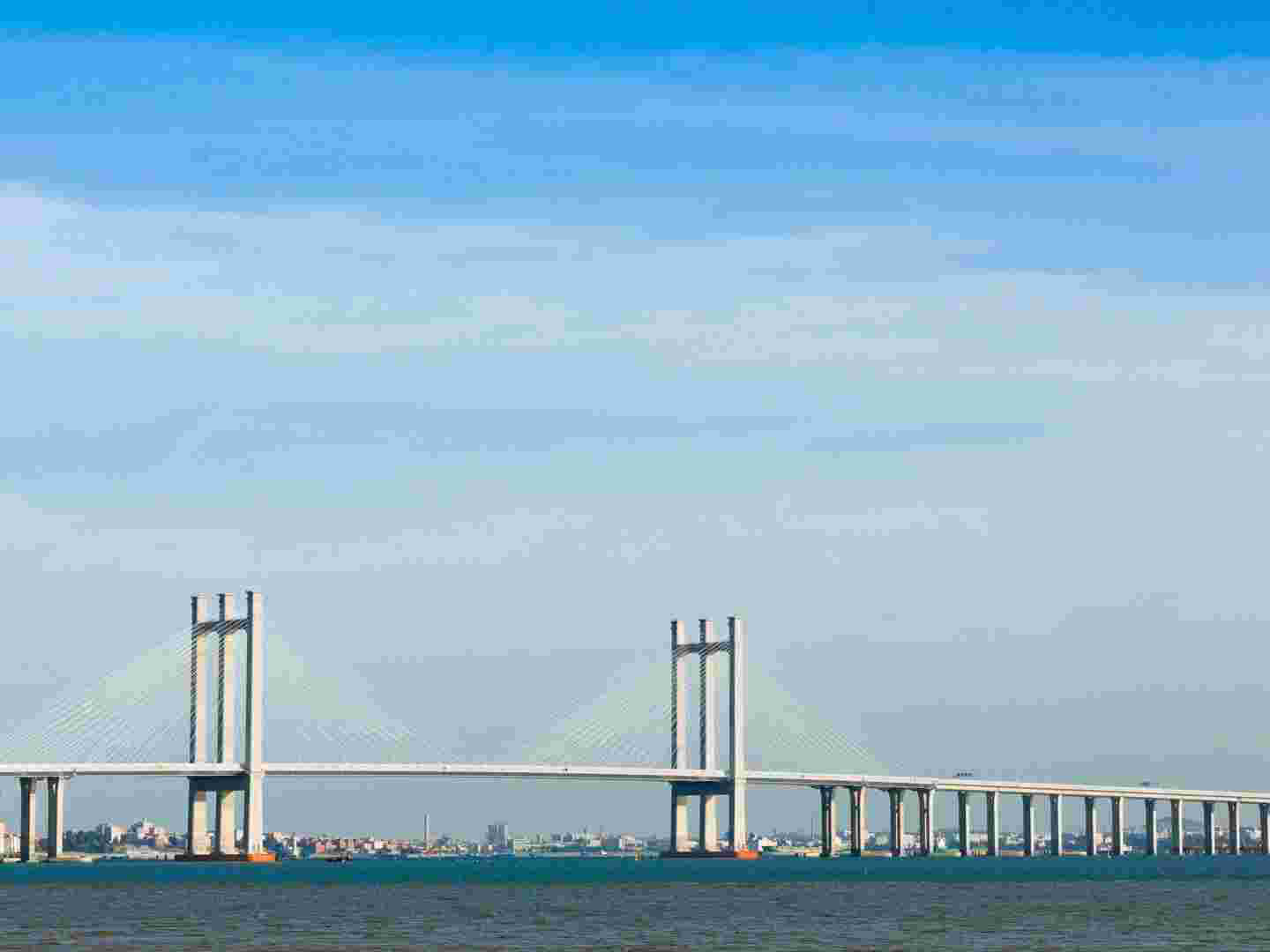 福建泉州灣跨海大橋